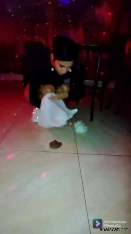 shitting in disco - lauracoliin (2025 | SD)