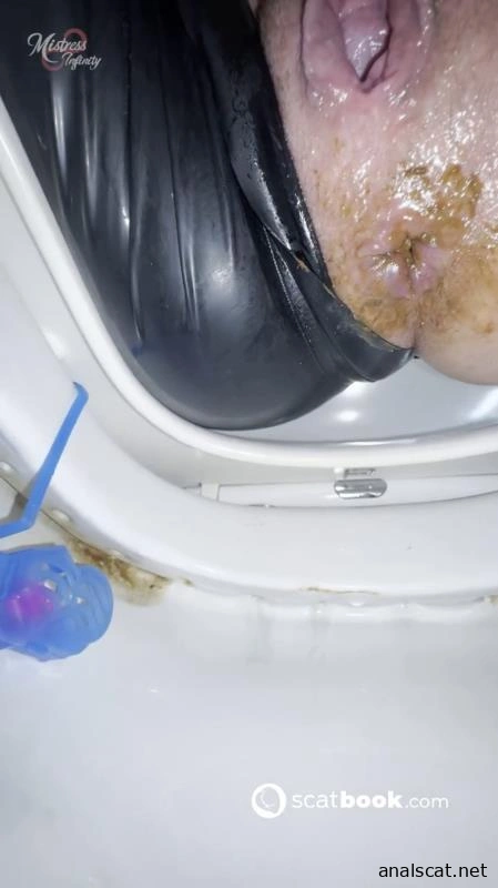 Villa Latex Hot Mistress Pooping P1 (2025 | SD)