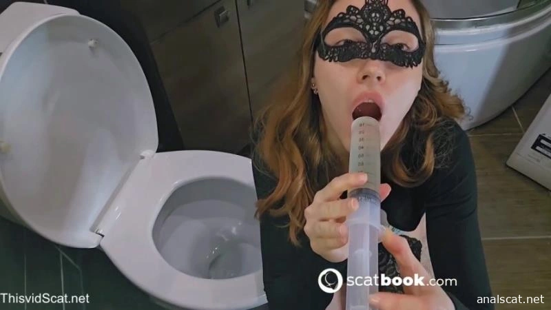 Masked Girl Miss Juicy Gulps Down Her Own Pee in a Long Piss Drinking Session. P1 (2026 | HD)