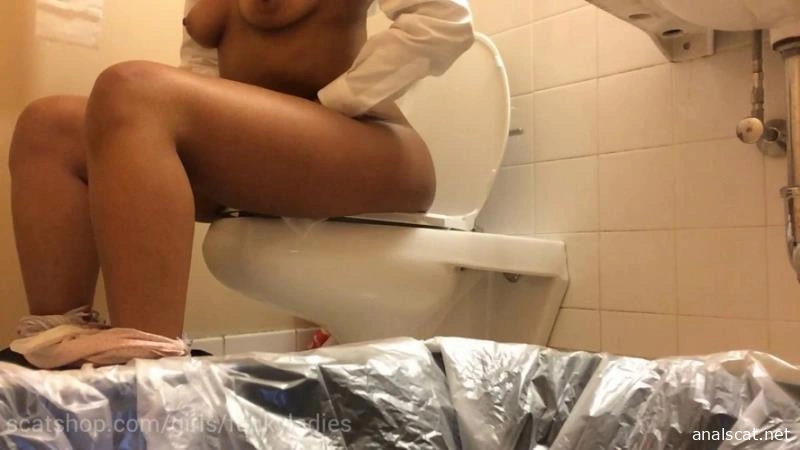 Sparkle’s public Peeing and Ploppage mix! P1 - funkyladies (2026 | FullHD)
